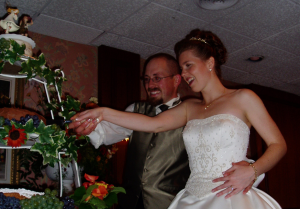 Cutting Cake